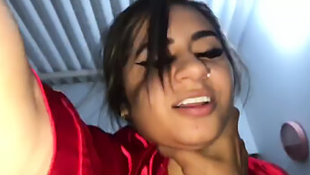 Gadis Amatir Kolombia Menikmati Payudara Besar Dan Mengisap Dalam Video Pov Ini