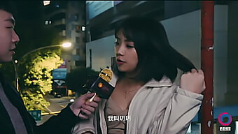 Yueyue: Necenzurirani Intervju S Komisarko