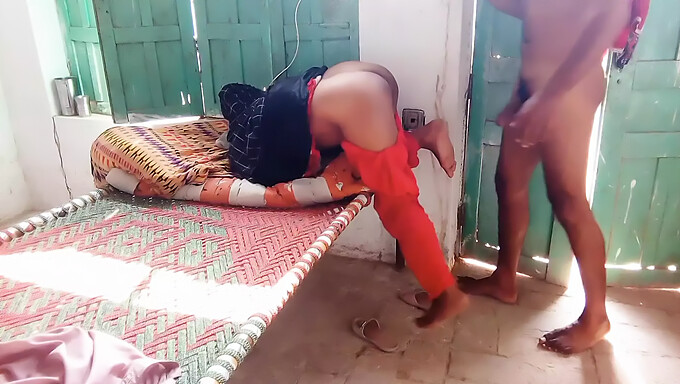 Seorang Anak Laki-Laki Muslim Diperkosa Secara Brutal Oleh Seorang Gadis India Dalam Video Viral.