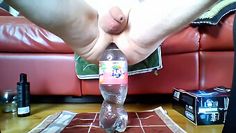 Solo Shemale'S Extreme Finger Insertion In Fanta Fles