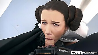 Princess Leia'S Pussy Gets Fucked And Blowjob In Hd