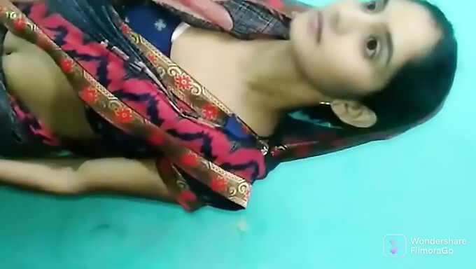 Milf India Recibe Una Buena Follada En Su Coño En Este Video