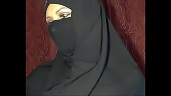 Haleema Al-Beydoun在网络摄像头上的拉丁美女阴道