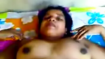 Video Buatan Sendiri Dari Bibi Sri Lanka Dan Kontol Hitam Besar Yang Dihitamkannya