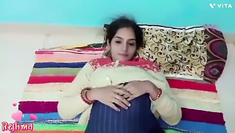 18-Year-Old Indian Girl Reshma Gets Creampied In Cowgirl Position