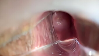 Oplev Intens Nydelse Med Closeup Af Vaginal Orgasme