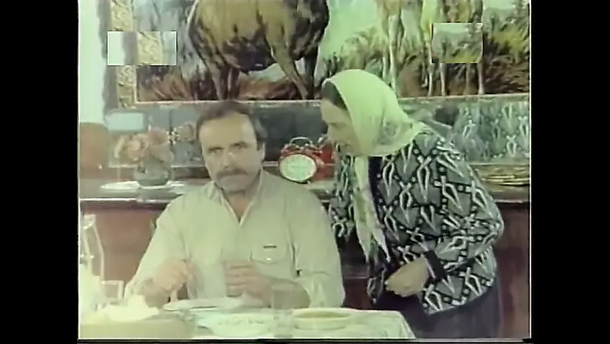 Vintage Turkse Porno: Kazim Kartals Oruspum Yosmam