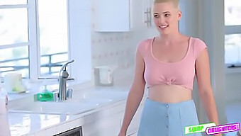 18+ Tínedžerka Dolly Leigh Túži Po Mokrom A Divokom Sexe