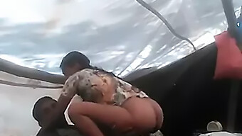 Casal Indiano Desfruta De Momentos Íntimos Neste Vídeo Hardcore.