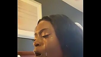 Amateur Ebony Krijgt Een Deepthroat Blowjob En Cumshot